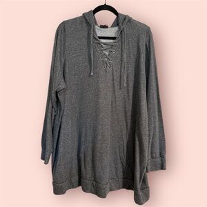 Torrid string up hoodie with pocket.